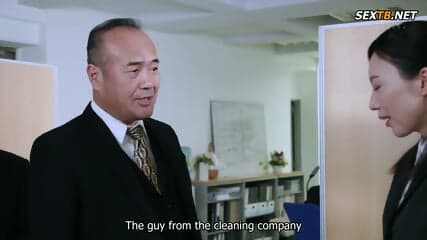 [Eng Sub] Married Secretary, Sweat And Kissing Filled Creampie Sex In The President's Office - Rinka Ono
