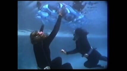 Scuba girls